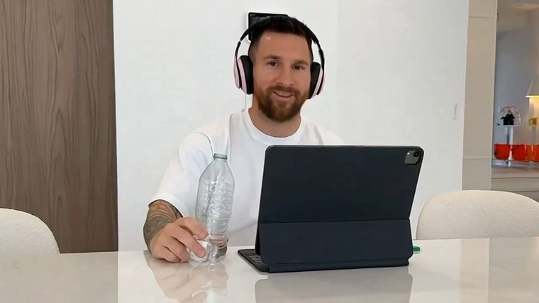 Messi, en modo gamer para el anunció de KRÜ.