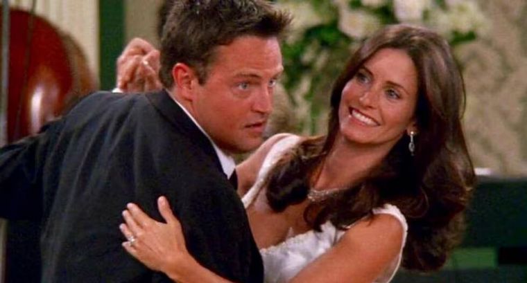FOTO: Los espectadores siempre amaron a Chandler y Mónica. Matthew los salvó.