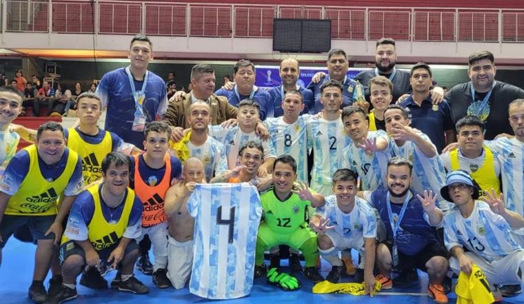 FOTO: La selección argentina de Talla Baja venció a Ecuador y Chile