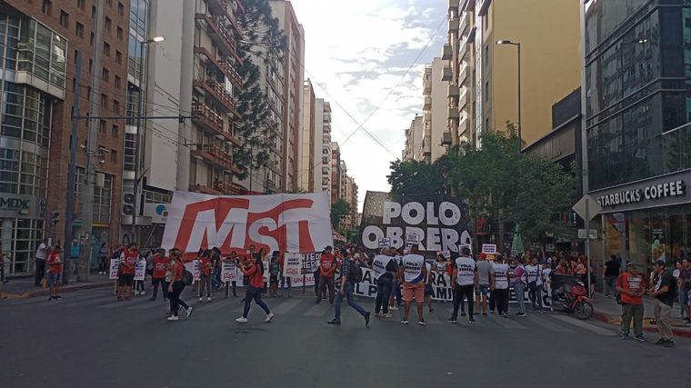 La movilización alteró el centro de la capital cordobesa. 