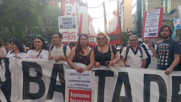 La movilización alteró el centro de la capital cordobesa. 