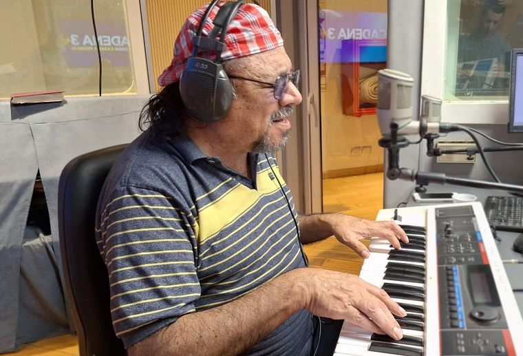 El “Negro” Videla anticipó su show Unplugged para celebrar su cumpleaños.