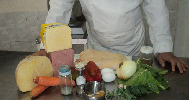 Elaboración de Pollo relleno