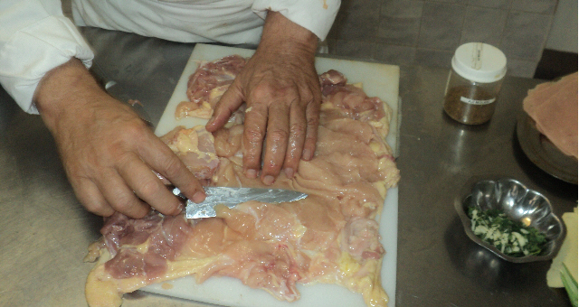 Elaboración de Pollo relleno
