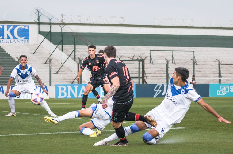 FOTO: Belgrano y Vélez se enfrentan por los cuartos de final de Reserva (FOTO: Belgrano)