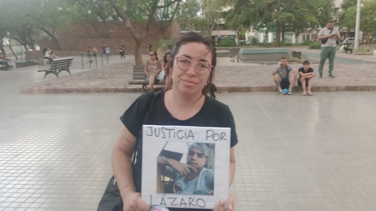 La tía de Lázaro participó de la manifestación.