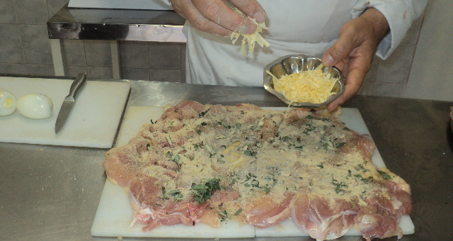 Elaboración de Pollo relleno