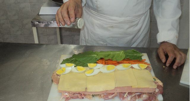 Elaboración de Pollo relleno