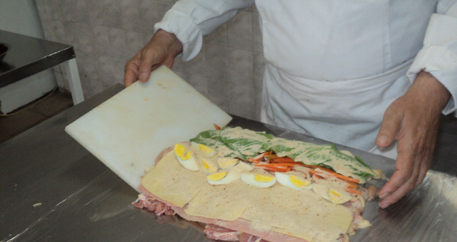 Elaboración de Pollo relleno
