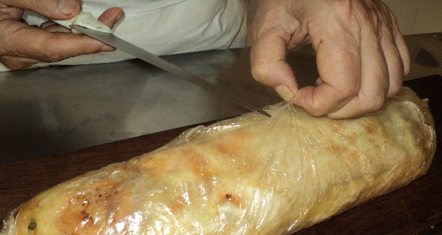 Elaboración de Pollo relleno