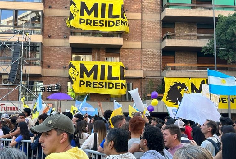 La militancia de Javier Milei en Córdoba.