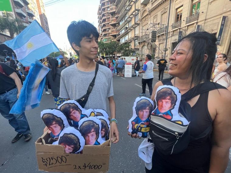 Javier Milei cierra su campaña en Córdoba.