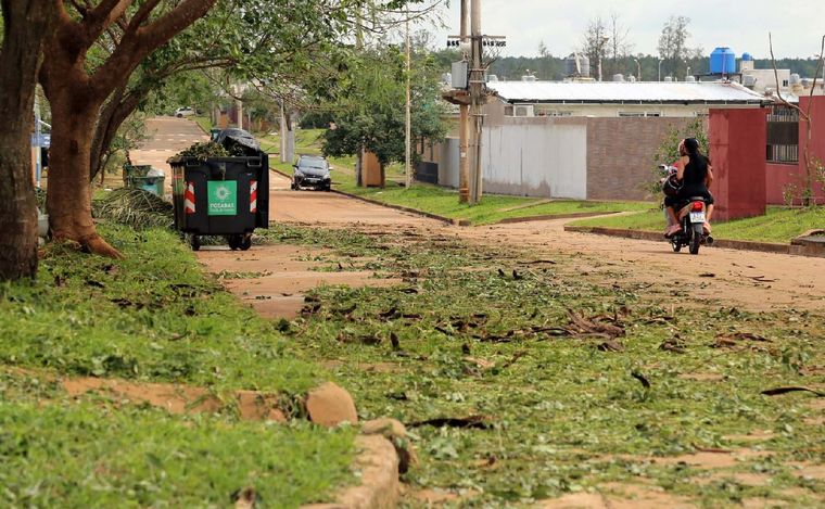 El temporal en Posadas afectó a más de 20 barrios. (Foto: Télam)