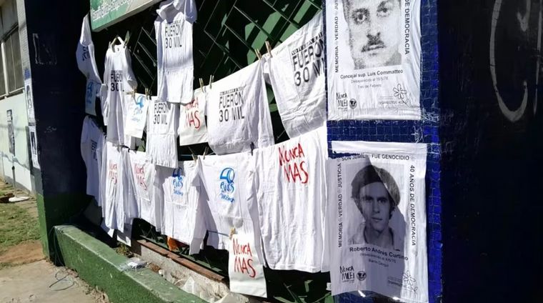 Demoras en la votación de Villaruel por protestas frente a la escuela