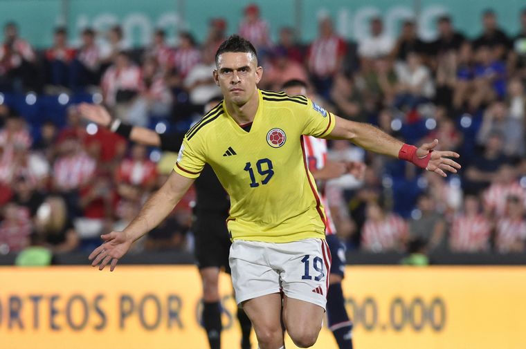 FOTO: Paraguay y Colombia se enfrentaron en el Defensores del chaco. (Foto: @CONMEBOL)
