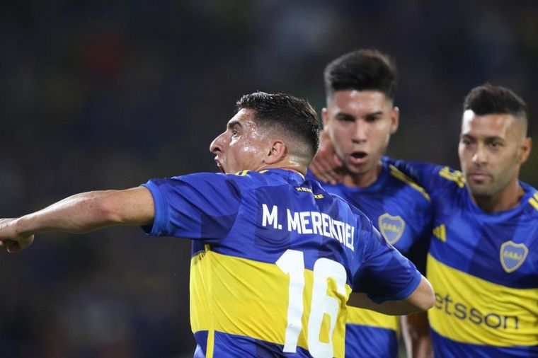 Miguel Menentiel grita el empate parcial de Boca ante Estudiantes