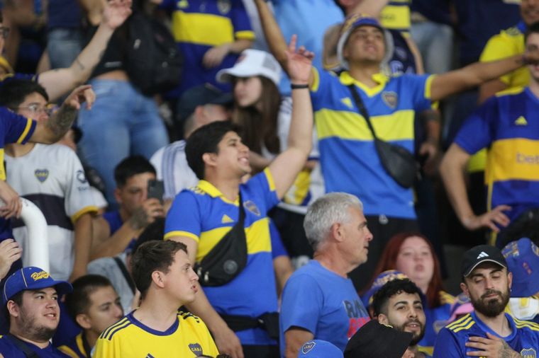 Te vi en la cancha: ¡Encontrá tu foto alentando a Boca o Estudiantes en el Kempes!