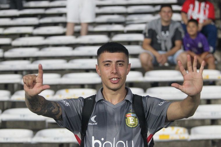 Te vi en la cancha: ¡Encontrá tu foto alentando a Estudiantes en el Kempes!