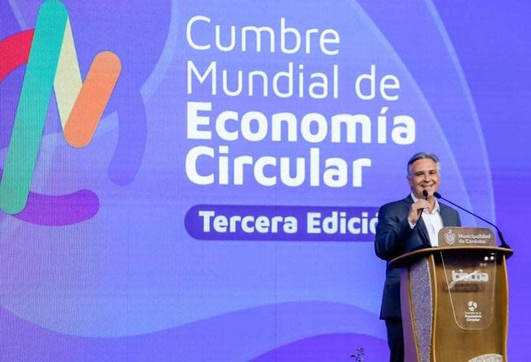 Martín Llaryora abrió la tercera Cumbre de Economía Circular
