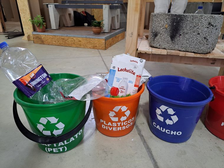 CONICET construye eco ladrillos en base a residuos