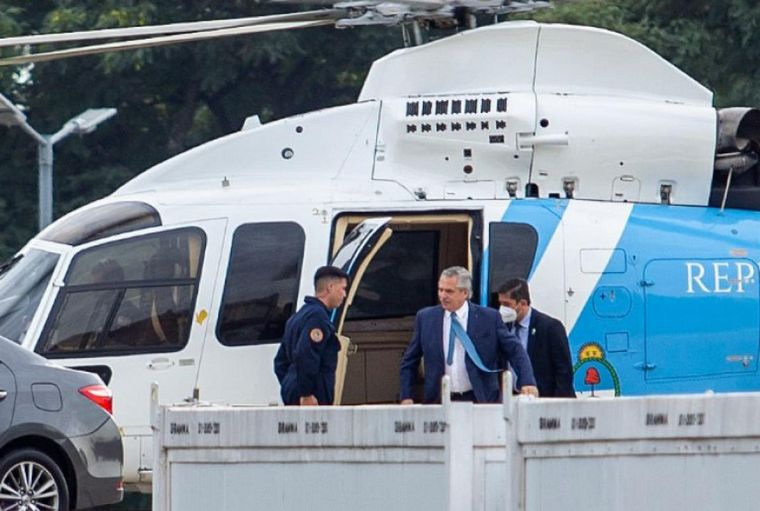 FOTO: Alberto Fernández: “Apuntaron a mi helicóptero con mira telescópica