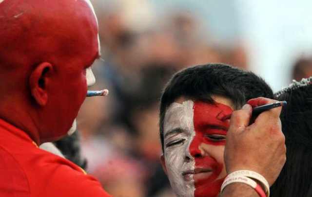Los hinchas del ''Pincha'', de fiesta en las tribunas. 