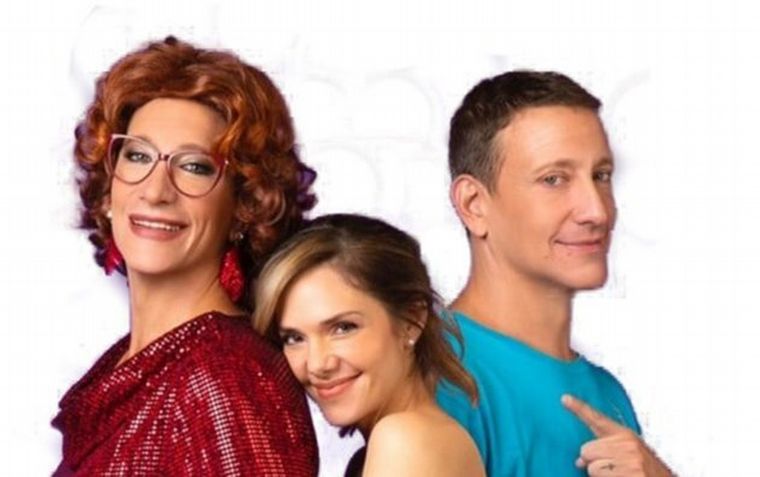 Nico Vazquez recibió uno de los premios ACE por Tootsie.