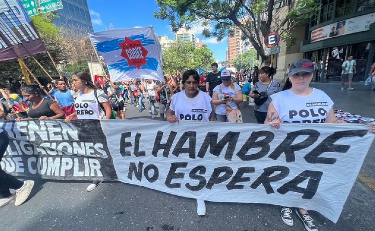 Movilización del Polo Obrero en Córdoba. (Foto: Daniel Cáceres/Cadena 3)