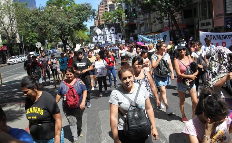 Movilización del Polo Obrero en Córdoba. (Foto: Daniel Cáceres/Cadena 3)
