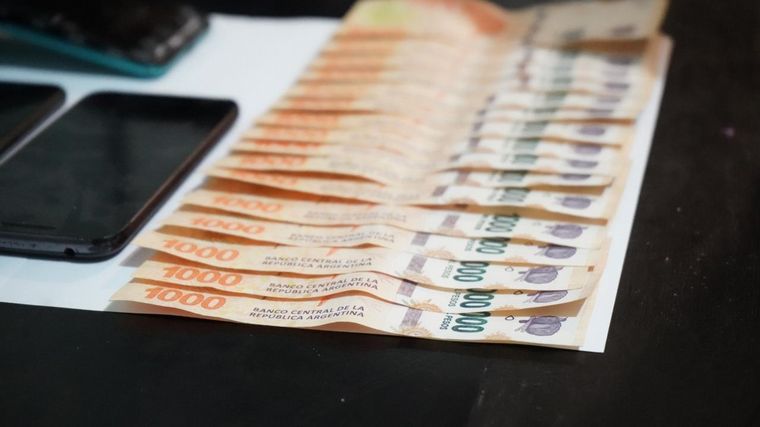 Desbaratan un desarmadero en Villa La Tela y detienen a 32 personas