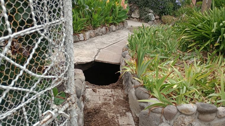 Rescataron a un hombre que cayó a un pozo de 10 metros de profundidad