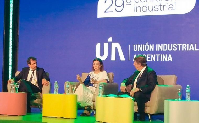 Diana Mondino, en la Unión industrial Argentina. (Foto: NA)