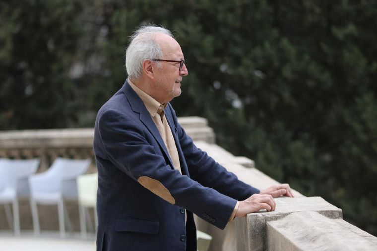 Fino Pizarro reveló su tesoro fotográfico en un libro.
