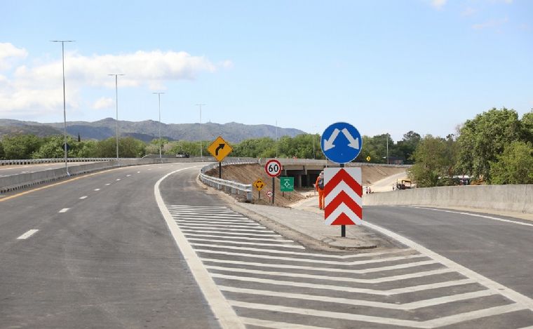 FOTO: Habilitaron un nuevo tramo de la Autovía Punilla. (Foto: Gobierno de Córdoba)