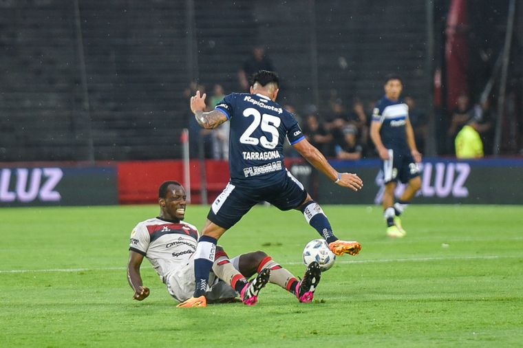 Gimnasia y Colón disputan el descenso