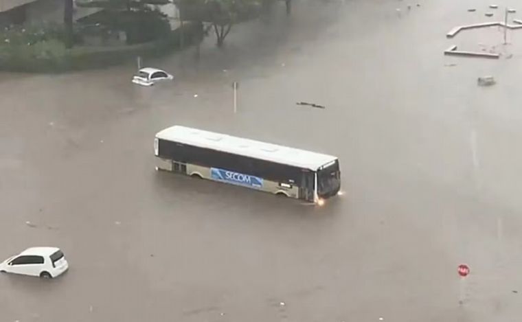 FOTO: Inundaciones en Uruguay por las fuertes lluvias. (Foto: El Observador)