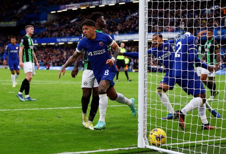 Enzo marcó un doblete para Chelsea. 