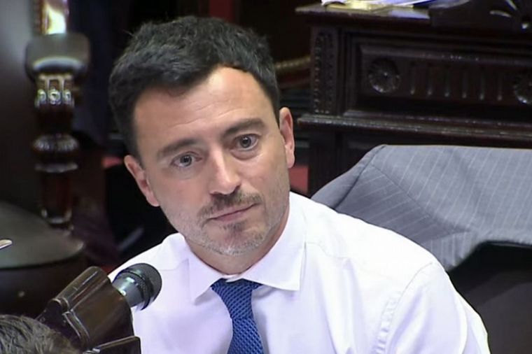 Rodrigo de Loredo será el jefe de la bancada radical unificada en la Cámara baja. 