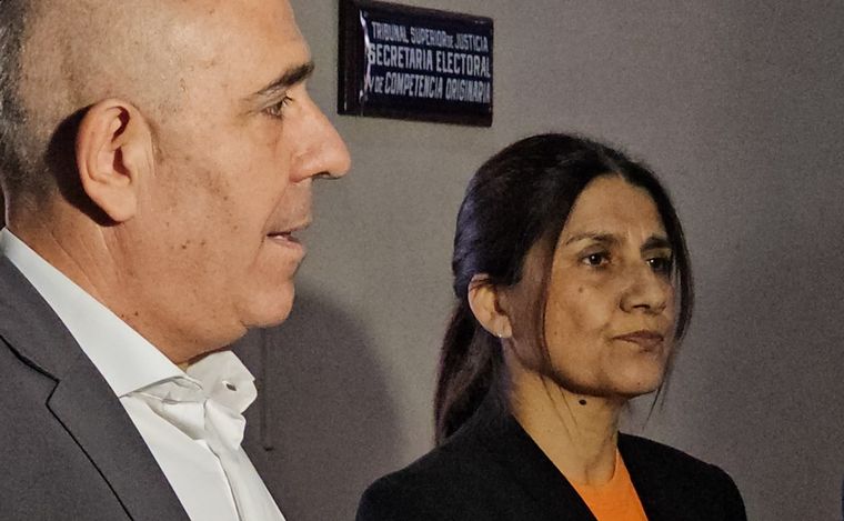 Beltrán Corvalán y Fernanda Leiva, vocales electos del Tribunal de Cuentas.