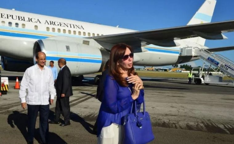 Polémica por los viajes de Cristina Kirchner al sur en los últimos cuatro años. (NA)