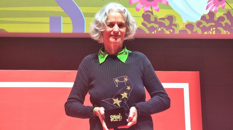 FOTO: Inés Garland ganó el premio Strega de literatura infantil con su libro 