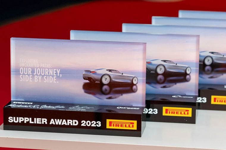 FOTO: Pirelli premia a sus cinco mejores proveedores del mundo