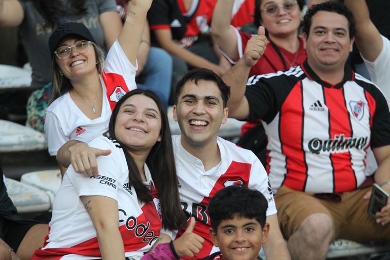 Buscate en las tribunas del Kempes