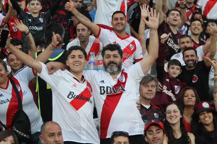 Buscate en las tribunas del Kempes