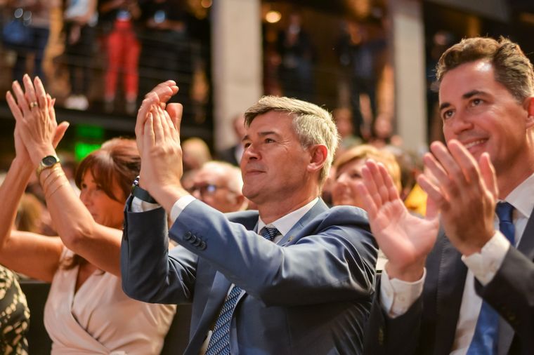 Daniel Passerini asumió como nuevo intendente de Córdoba. 