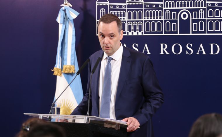 El vocero presidencial, Manuel Adorni. 