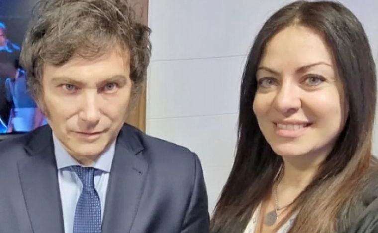 La ministra de Capital Humano, Sandra Pettovello, junto a Javier Milei. (Foto: NA)