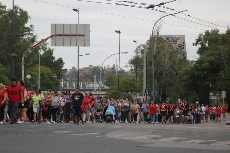 Piqueteros se manifestaron en el centro de la ciudad de Córdoba.