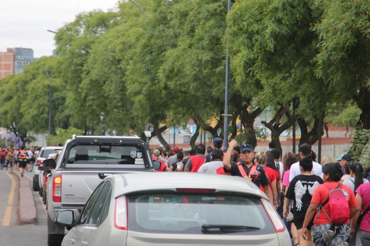 Piqueteros se manifestaron en el centro de la ciudad de Córdoba.
