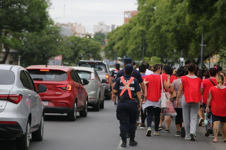Piqueteros se manifestaron en el centro de la ciudad de Córdoba.